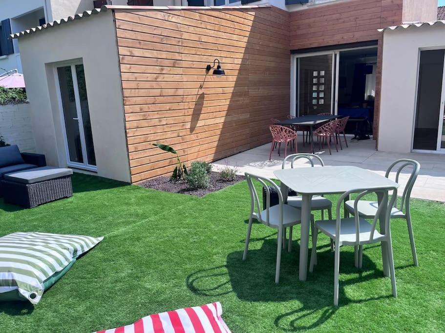 Maison Climatisee, Piscine, A 5 Minutes Des Grands Buffets Narbonne Eksteriør billede